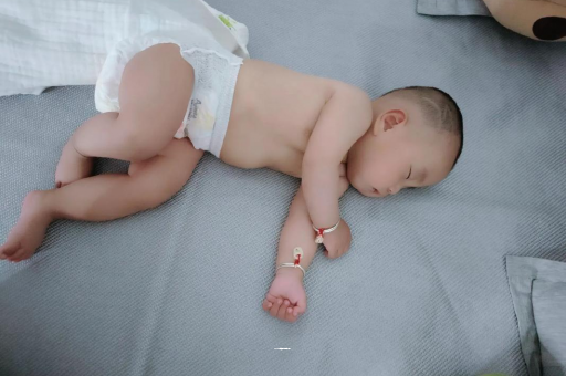 神木怀孕多久肚子会胀气